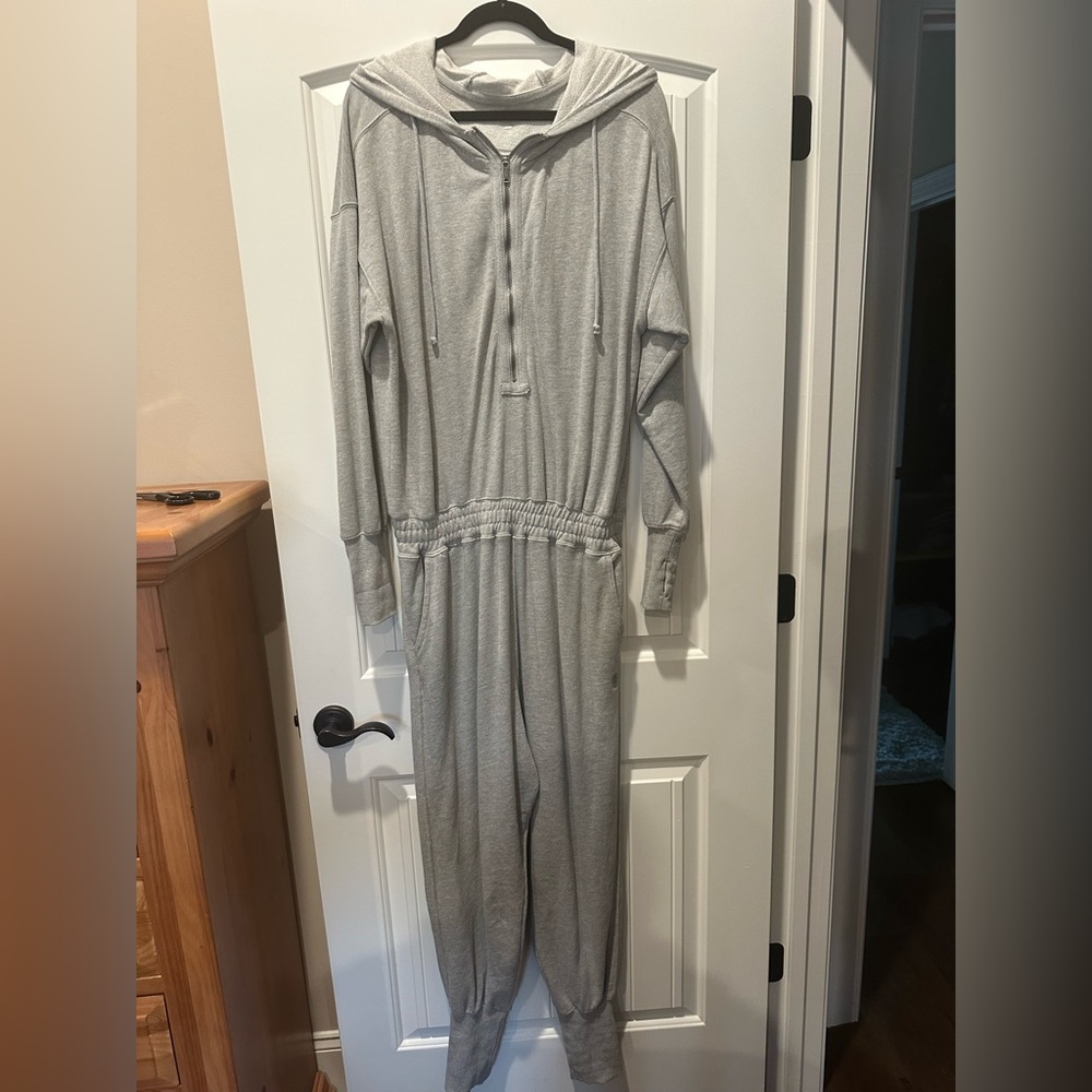 FP Movement by Free People Gray Training Day Hooded Jumpsuit.  NWOT.  Size Large
